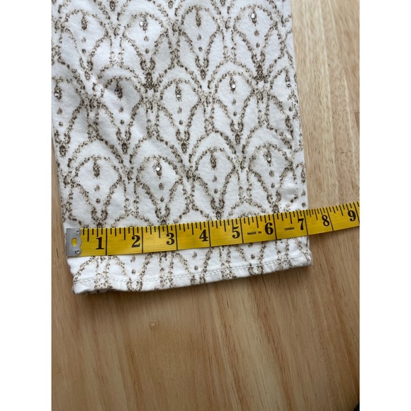 Chicos Pants Womens Size 1.5 (10) White Gold Art Deco Print Embellished Cropped - Picture 12 of 13